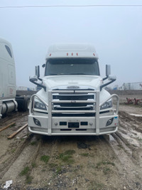 Freightliner Cascadia Automatic