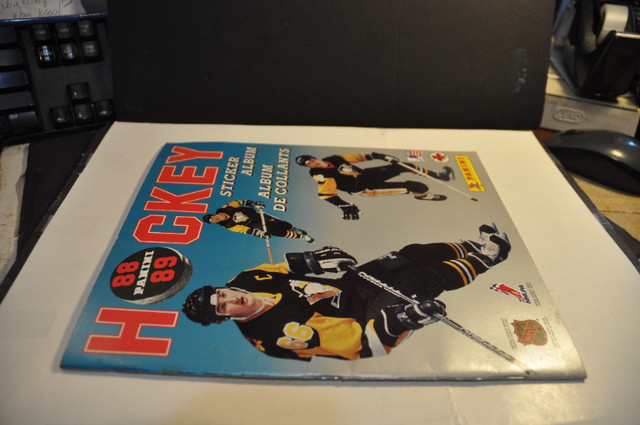 Hockey nhl collectible Sticker Album Panini 1988-1989 new empty dans Art et objets de collection  à Victoriaville - Image 4