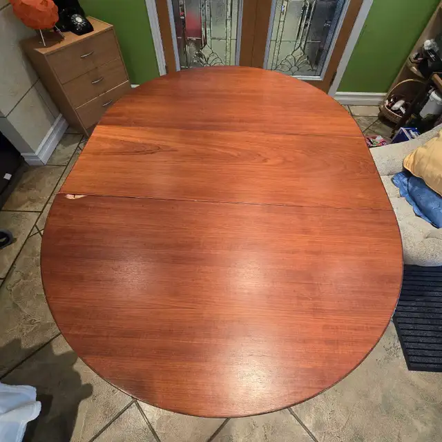 Teak Table in Dining Tables & Sets in Oshawa / Durham Region - Image 4