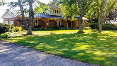 6774 Riverview Line, Chatham 2,213 sq. ft. | 4 Bedrooms | 2.5 Bathrooms | Approx. 1.1 Acres (240 × 2...