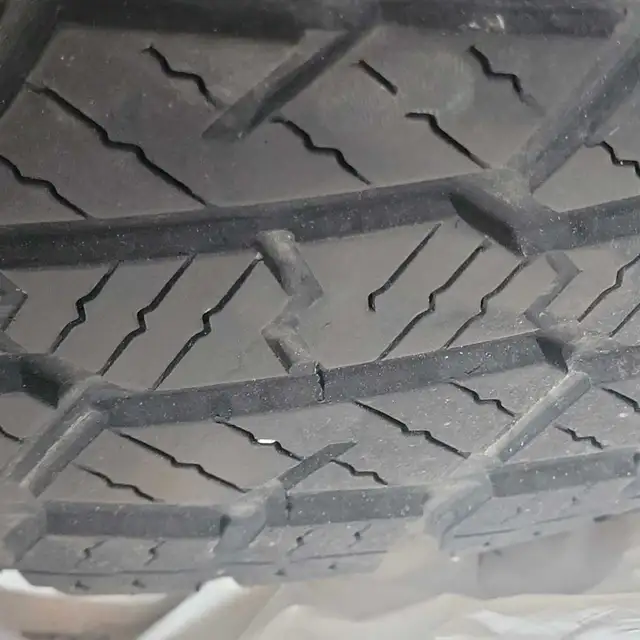 Honda  Tires 235 70 R16 in Tires & Rims in Oakville / Halton Region - Image 6