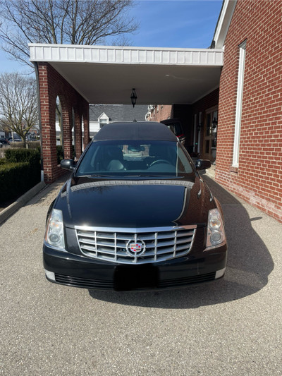2010 Cadillac DTS Funeral Hearse