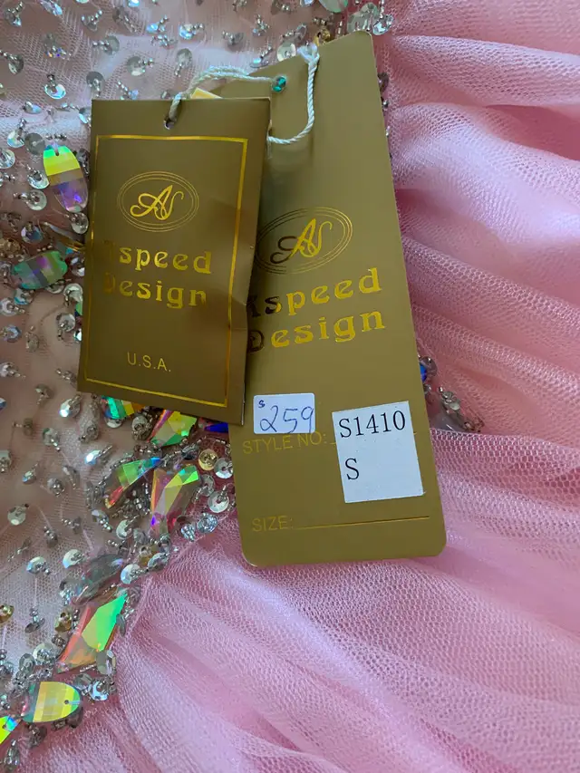 DRESS / PROM / GRAD SIZE SMALL in Women's - Dresses & Skirts in Kitchener / Waterloo - Image 4
