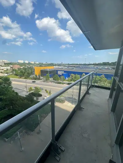 ( Free )Need female roommate apartments for rent North York close to ikea north York ,5 minutes far...