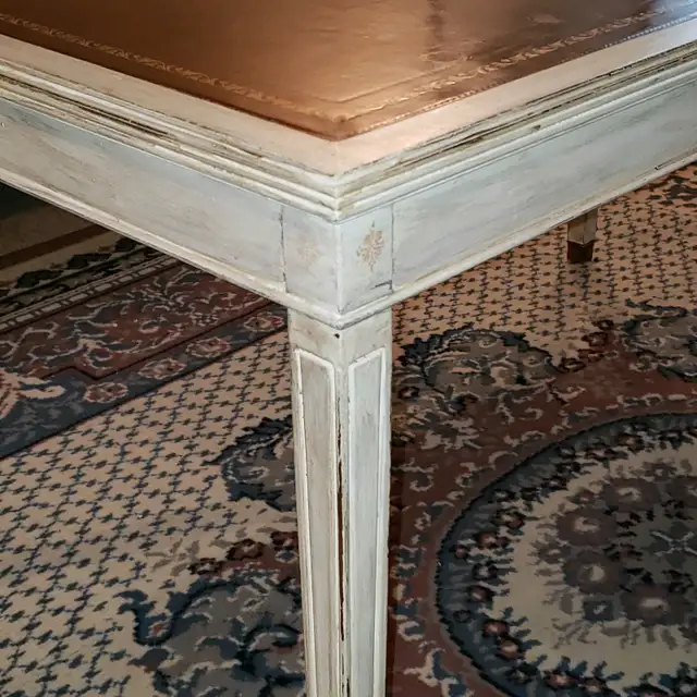 MCM Vintage Coffee Table- Leather top, Solid in Coffee Tables in Calgary - Image 5