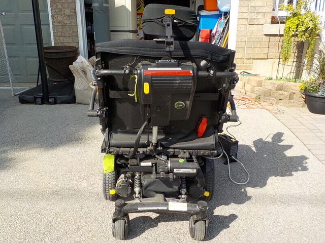 Power wheelchair: Quantum brand heavy duty bariatric in Health & Special Needs in Hamilton - Image 4