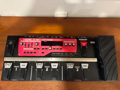 BOSS RC-300 Loop Station, View more
