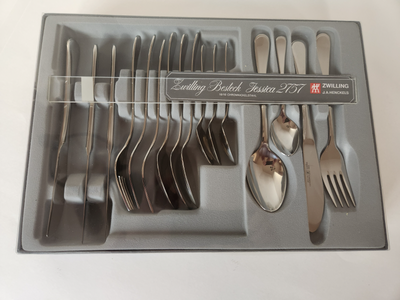 Zwilling J. A. Henckels Flatware Set (16 pieces), View more