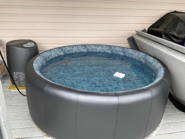 Softub Hot Tub Soft Tub | Hot Tubs & Pools | Renfrew | Kijiji