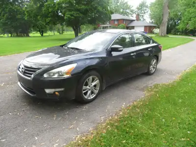 2013 Nissan Ultima, 4 Doors, Storm Blue, Beige Interior, Sun Roof, Bose Audio System, Powered Driver...