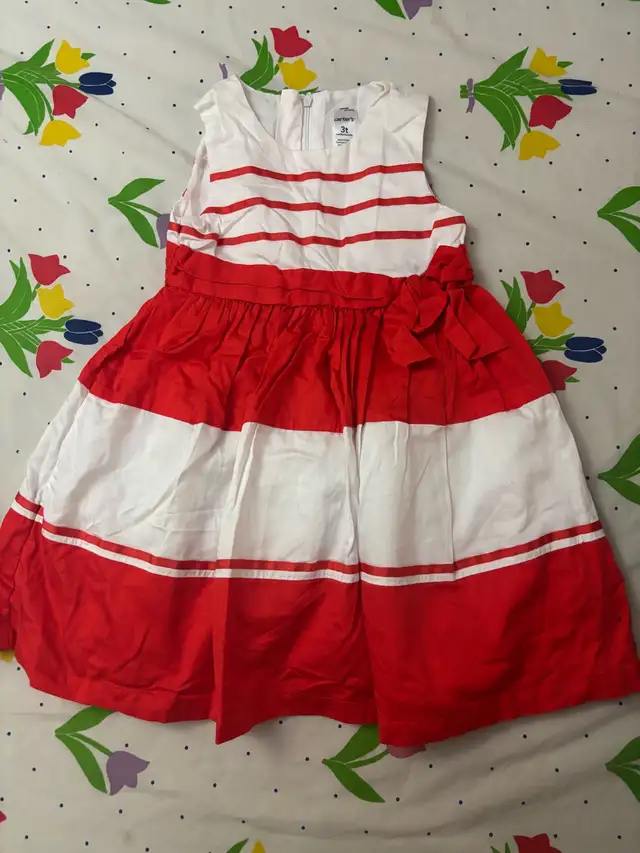 Toddler dresses in Clothing - 2T in Kitchener / Waterloo - Image 2