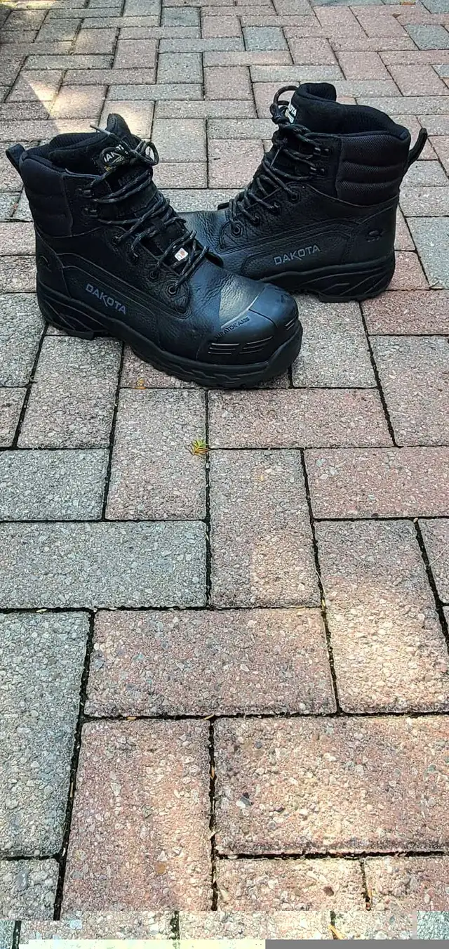 New DAKOTA Quad Comfort CSA Work Boots Mens Size 14 in Men's Shoes in Barrie - Image 7