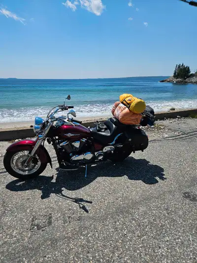 I am the second owner. Just home from a 1000km trip and works as one would expect for a Kawi. Mustan...
