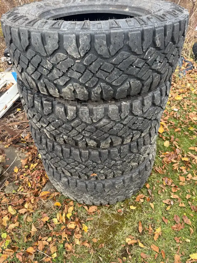 LT 275/70/18 Goodyear Wrangler in Tires & Rims in Yarmouth - Image 2