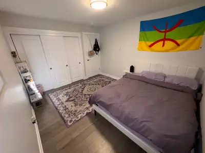 Private unfurnished (ish) bedroom available in a modern stacked townhome near Merivale Road Availabl...