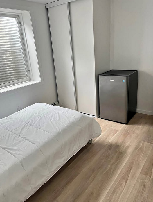 Room Available to Rent on April - $800