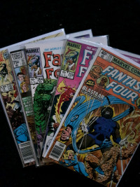 Comic Books-Fantastic Four (5 comic lot)#215,259,264,Annuals 15