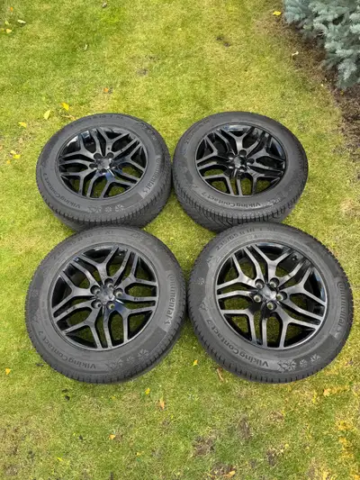 *** MINT CONDITION *** Set of 4 winter tires and alloy rims with TPMS - came off a 2018 Jaguar F-Pac...