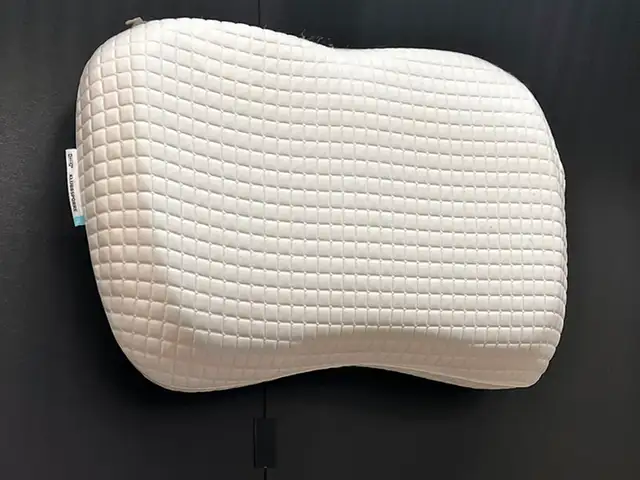 IKEA KLUBBSPORRE Queen Memory Foam Pillow63749433647745120