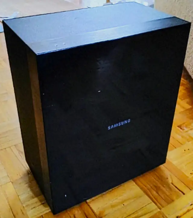 Samsung Subwoofer MODEL PS-WJ450 in General Electronics in City of Montréal - Image 3