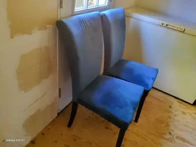 Quatre chaises de cuisine velours bleu , View more