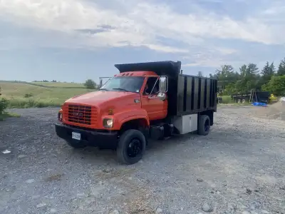 2002 C6500 155k kms, safetied in 2024 needs nothing for safety, ready to go! Intrested in trades for...