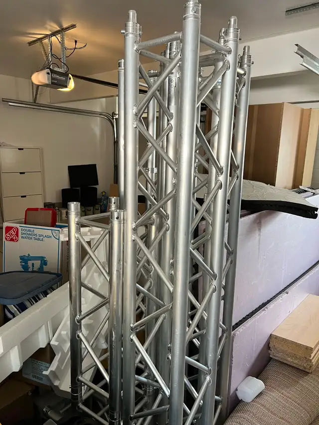 trusst CT290 12in 6.56ft in Performance & DJ Equipment in St. Albert - Image 2