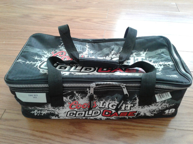 Cooler bags for sale in Fishing, Camping & Outdoors in City of Toronto - Image 2