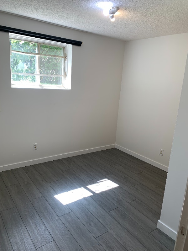 Incredible 2 bedroom duplex basement suite in desirable Glenora! Long