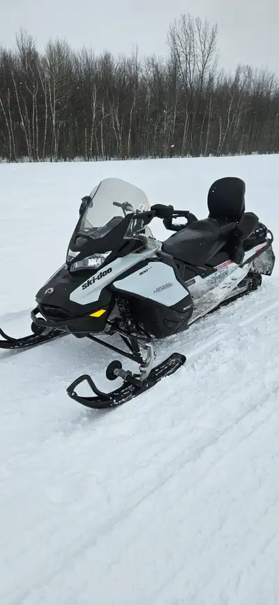 faut vendre grand touring 2020 full equiper avec toile et mouffle