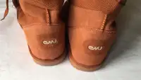Women’s emu Australia  similar to Ugg boots new condition warm