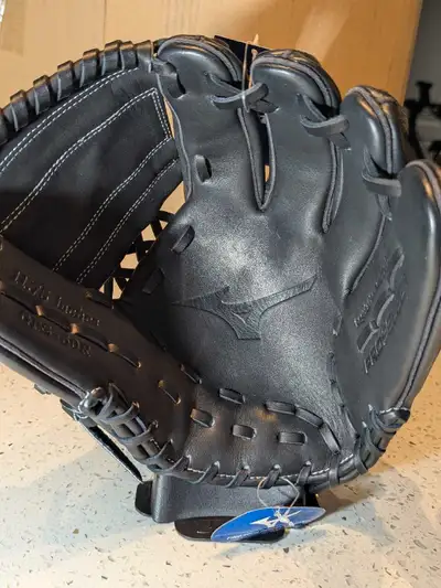 NEW Mizuno Pro Select Pitcher glove 11.75", View more