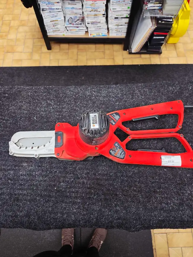 Pince Black decker  in Lawnmowers & Leaf Blowers in Longueuil / South Shore - Image 2