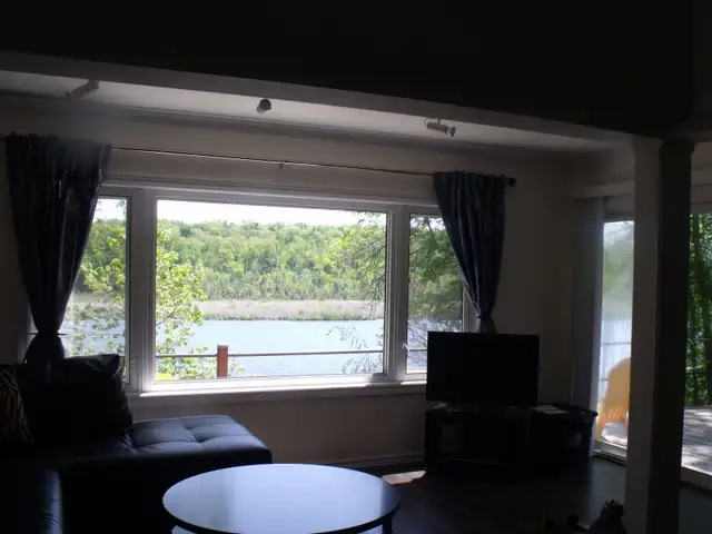 Comfort on the Trent in Ontario in Canada - Image 10