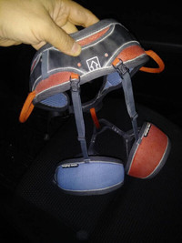 Rare Singing Rock NEMO Climbing Harness