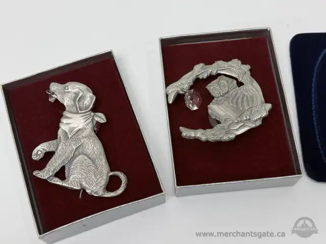 Set of Four Pewter Window and Wall Decor in Home Décor & Accents in Ottawa - Image 3