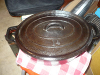 Cocotte en fonte noire de marque ''Rosières'' 6 litres no 14