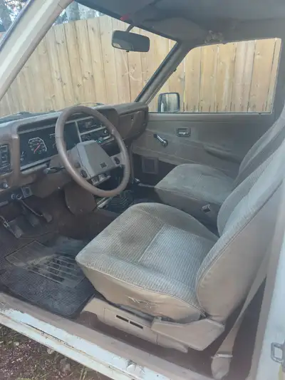 1985 Dodge D50 4x4 gas 4 cylinder. Has turbo diesel badge but has been engine swapped to Mitsubishi...