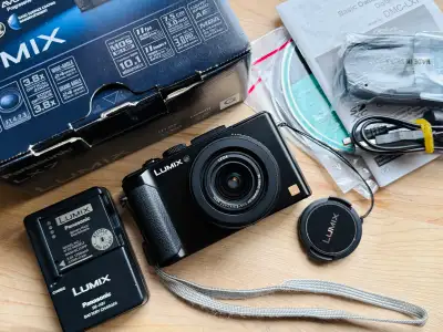 **PANASONIC DMC-LX7 LUMIX Leica Lens Compact Camera Vintage 12.1, View more