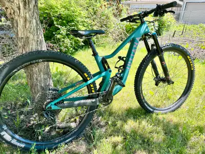 Excellent condition. Only rode for a few seasons and maintained immaculately. Bought new for 7500 in...