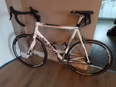 DISCOUNT!!! Road Bike Sensa Shimano 105 for tall biker!!!, View more