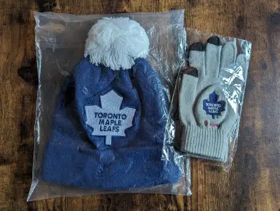 Vintage Toronto Maple Leafs Toque and Gloves (Brand New), View more