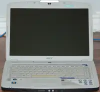 Acer Aspire 5920 Intel Core 2 Duo T5450, 4 GB RAM, 320 GB HDD