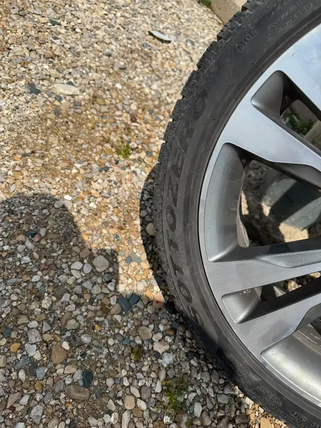 Mercedes Rim and Winter Tires - 4 in Tires & Rims in Kitchener / Waterloo - Image 5