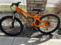 Size small norco storm 6.2 full suspension mtb