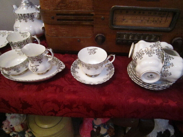 Royal Albert 25th Anniversary china in Arts & Collectibles in Cole Harbour - Image 2
