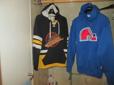 ladies road bike$25 as is, Sens, canucks nordiques hoodie jersys, View more