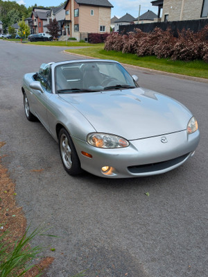 2003 Mazda MX-5