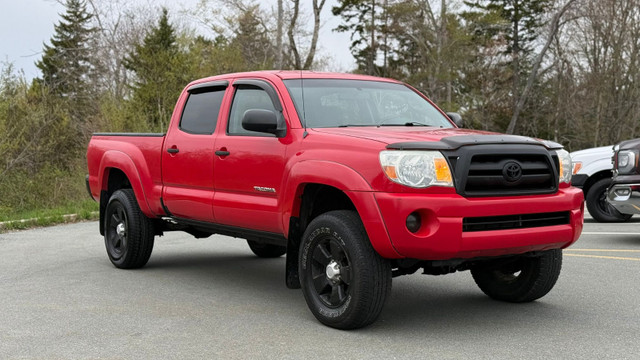 $13990 TACOMA 2008 CREW CAB- LIFTED in Cars & Trucks in Bedford