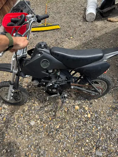 Looking to sell a Japanese built pit bike Has 4 speeds (manual) is a 4 stroke. On a 50cc frame. Top...